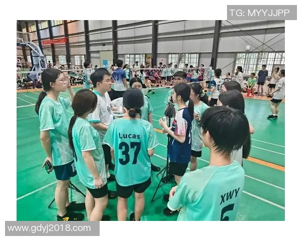 以冠军为中心探讨体育竞技中的精神力量与团队合作如何铸就辉煌成就